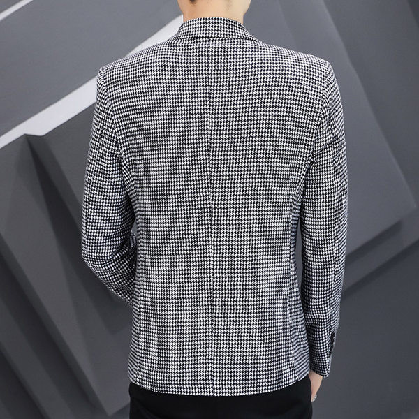 Geaca de toamna in carouri - model montat pentru barbati