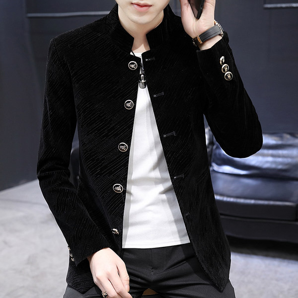 Geaca eleganta cu guler si nasturi