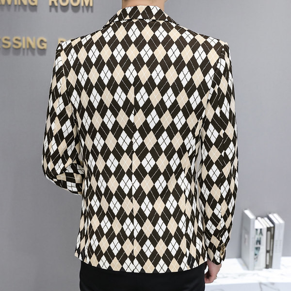 Geaca de toamna in carouri pentru barbati - model montat