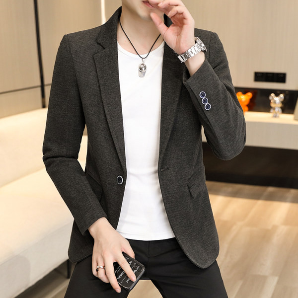 Model montat de sacou barbatesc