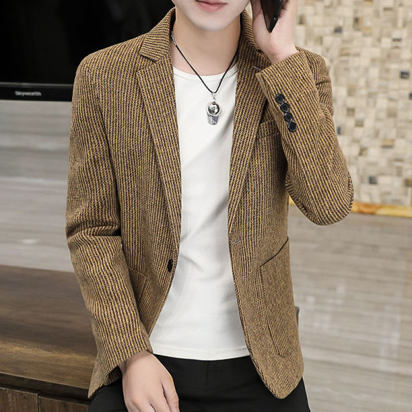 Muška jesenska jakna s prugastim ovratnikom