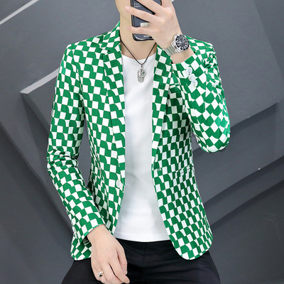 Laisvalaikio languotas švarkas - prigludęs modelis