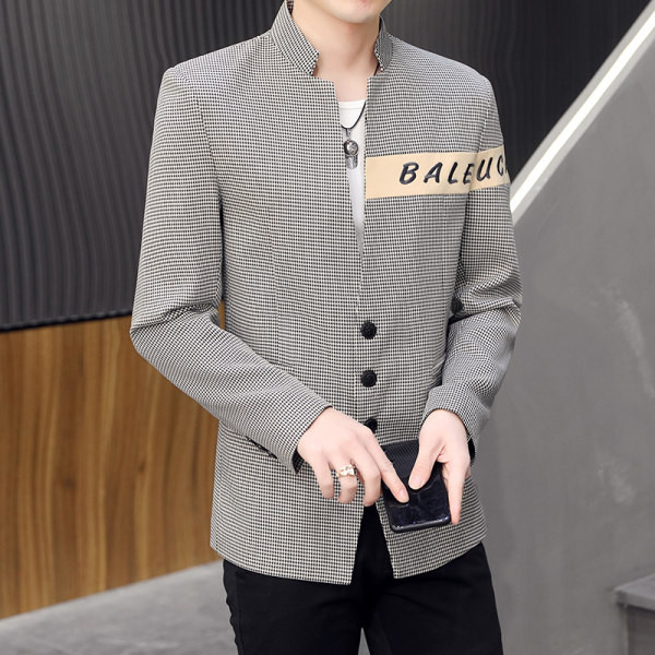 Ležerna muška jakna s gumbima i natpisom