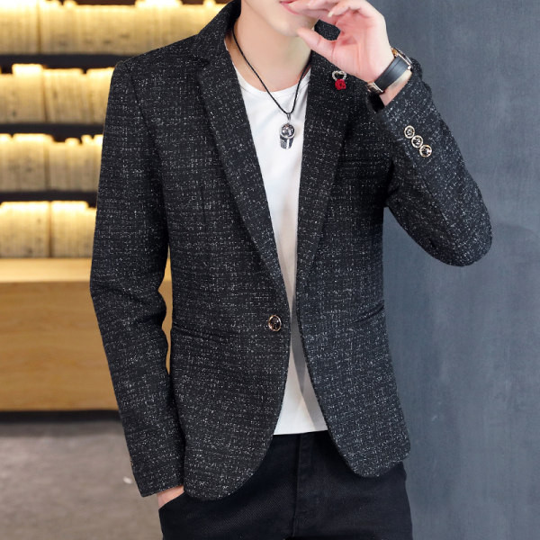 Jacheta elegantă pentru bărbați este în trei culori