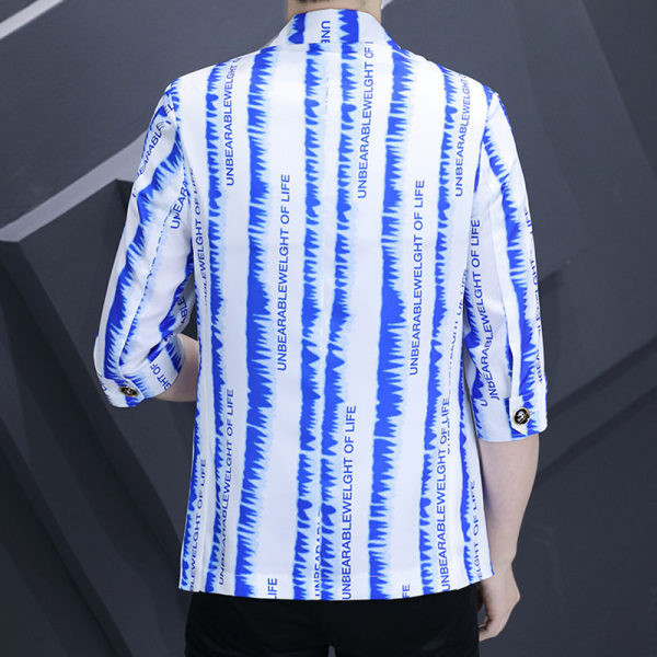 Muška jakna s natpisom i džepom