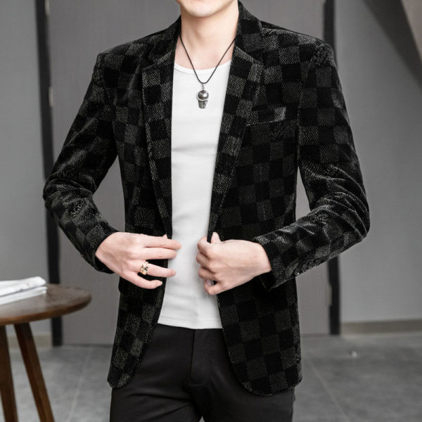 Moderna muška jakna s dugim rukavima i geometrijskim oblicima