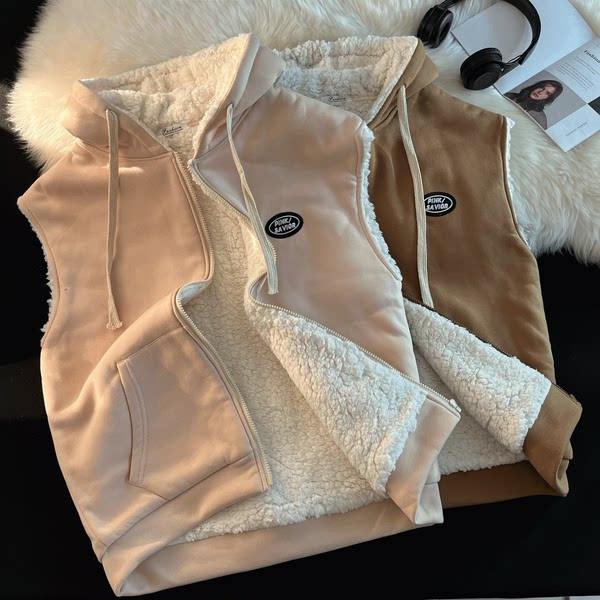 Vestă pentru bărbați cu glugă în jos și inscripție