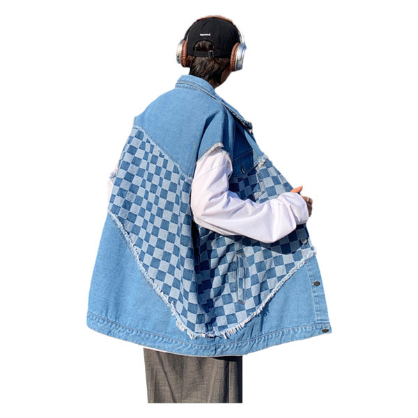 Vesta barbati din denim model larg cu buzunar si nasturi