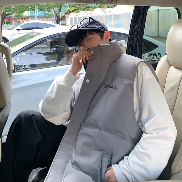 Vyriškas liemenės platus modelis su kišene