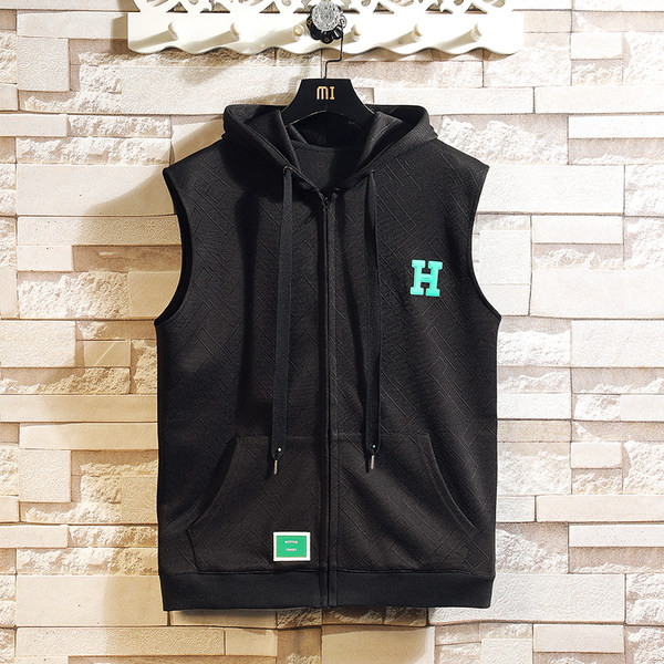 Vesta sportiva pentru barbati cu gluga si buzunare