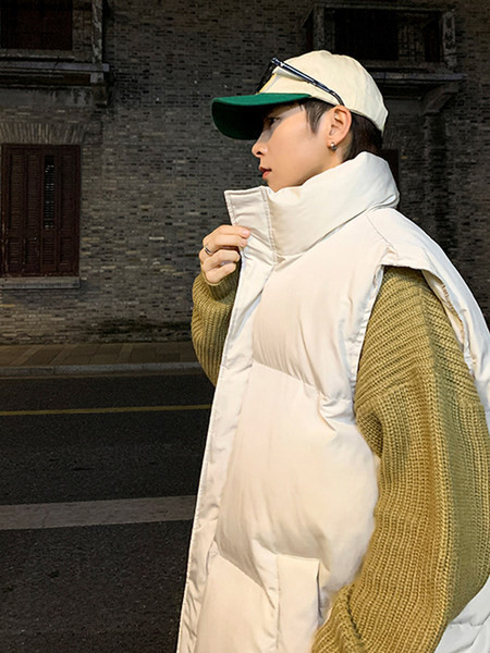 Vesta larga pentru barbati cu fermoar si nasturi