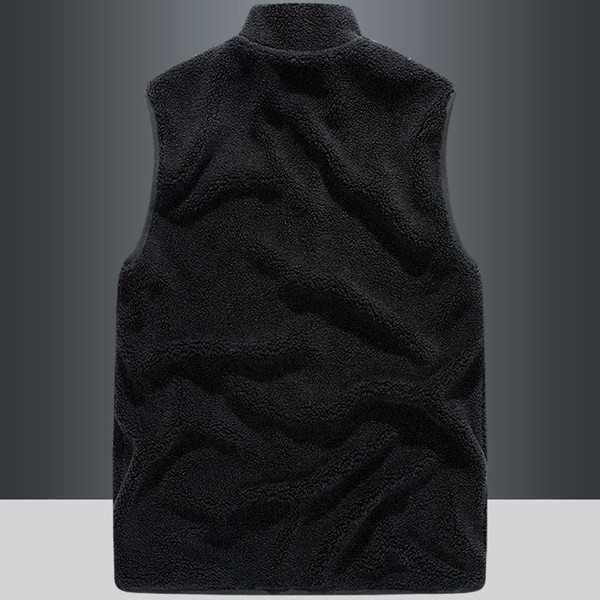 Vesta barbati model nou cu broderie - doua fete