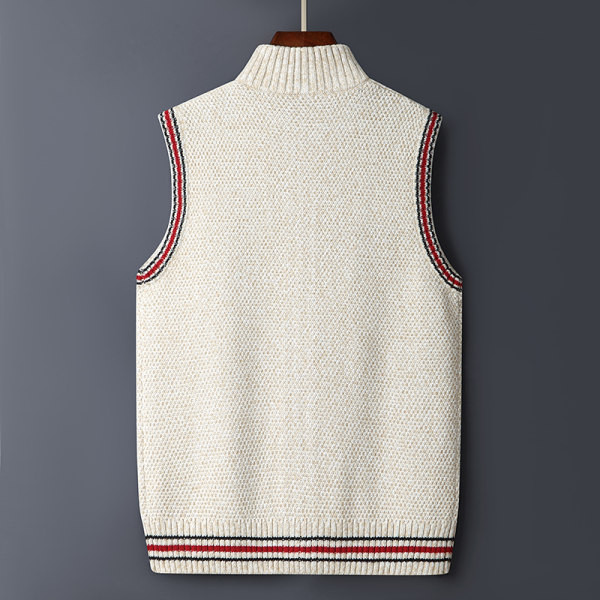 Vesta barbati tricotata cu broderie si fermoar