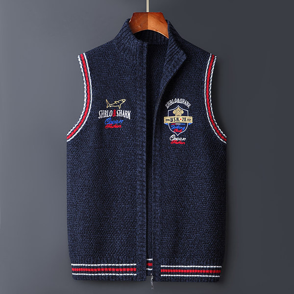 Vesta barbati tricotata cu broderie si fermoar