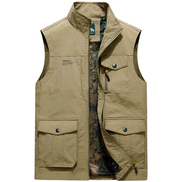 Plataus modelio vyriška liemenė su kišene ir užtrauktuku