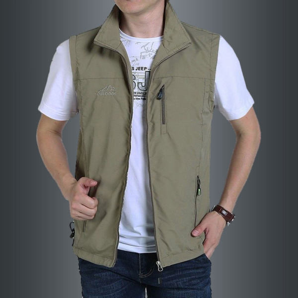 Un model curat de vestă pentru bărbați pentru viața de zi cu zi