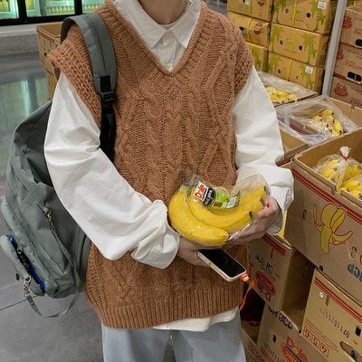 Férfi kötött V-nyakú mellény
