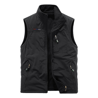 Įvairių spalvų laisvalaikio vyriška liemenė