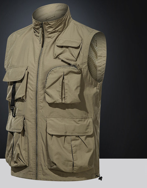 Moderan prsluk za lov i ribolov s džepovima i patentnim zatvaračem