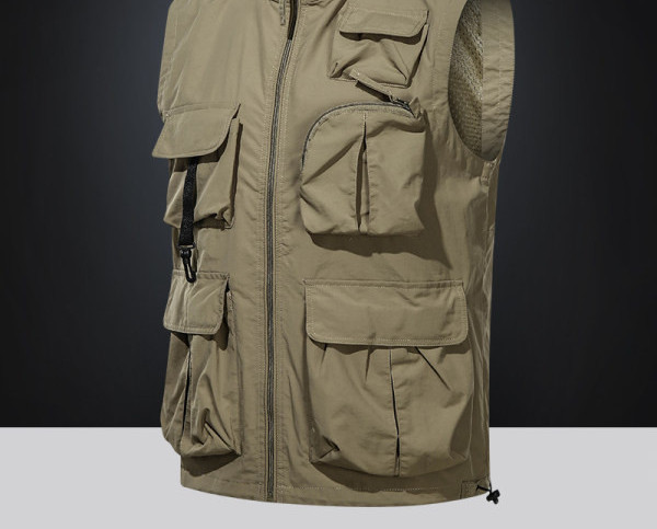 Moderan prsluk za lov i ribolov s džepovima i patentnim zatvaračem