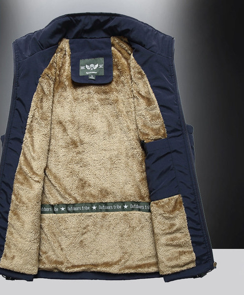 Ανδρικό γιλέκο με πουπουλένια φόδρα και τσέπη