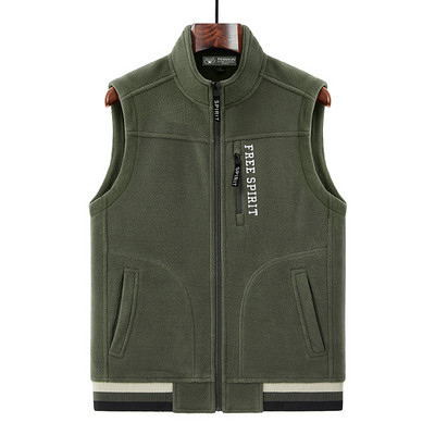 Vestă bărbătească cu inscripție și guler înalt