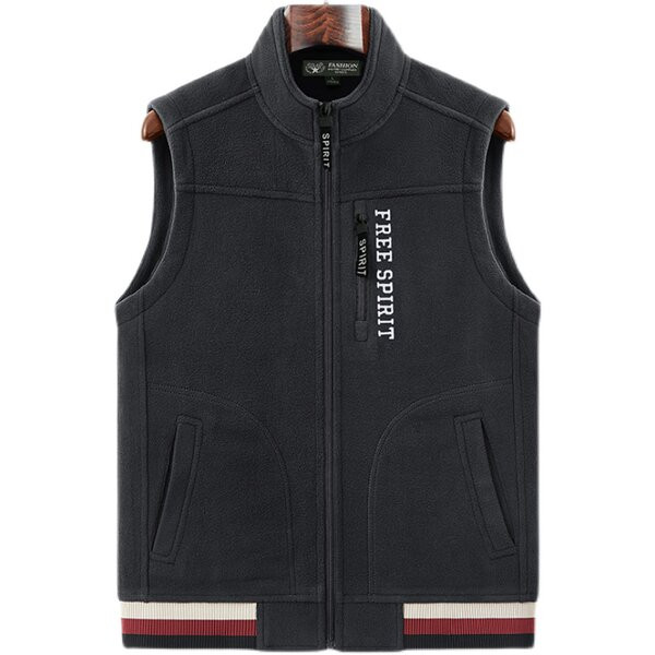 Vestă bărbătească cu inscripție și guler înalt