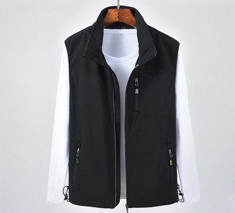 Vestă bărbătească cu buzunare - trei culori