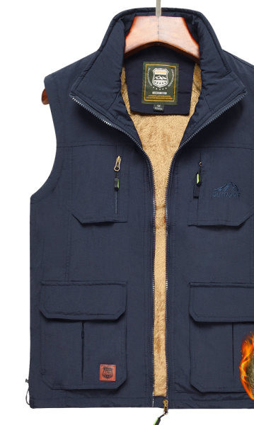 Ανδρικό γιλέκο με επένδυση με ψηλό γιακά και φερμουάρ