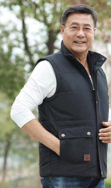 Alkalmi, párnázott férfi mellény