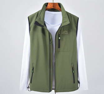 Őszi férfi mellény hímzett felirattal és cipzárral