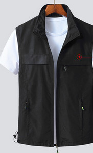 Greitai džiūstanti vyriška liemenė su kišene ir užtrauktuku