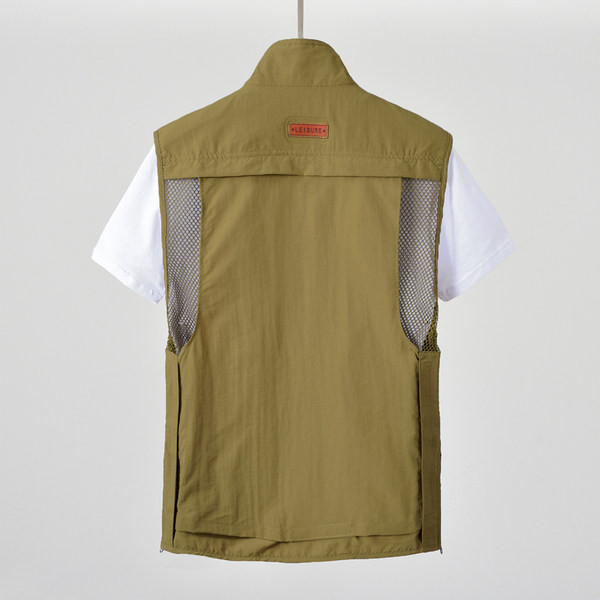 Zsebekkel ellátott, hétköznapi férfi mellény - barna és zöld színben