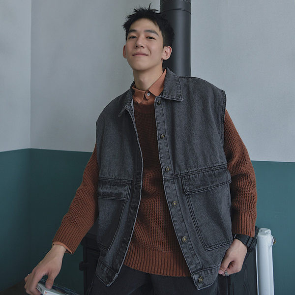 Vyriška džinsinė liemenė su sagomis