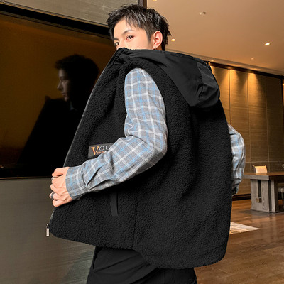 Vyriška pliušinė liemenė su gobtuvu