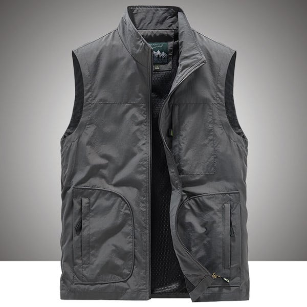 Férfi mellény magas gallérral és zsebekkel