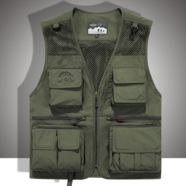 Vesta casual pentru barbati cu buzunare si fermoar