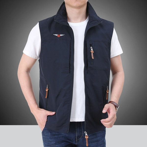 Férfi mellény cipzárral és mintával