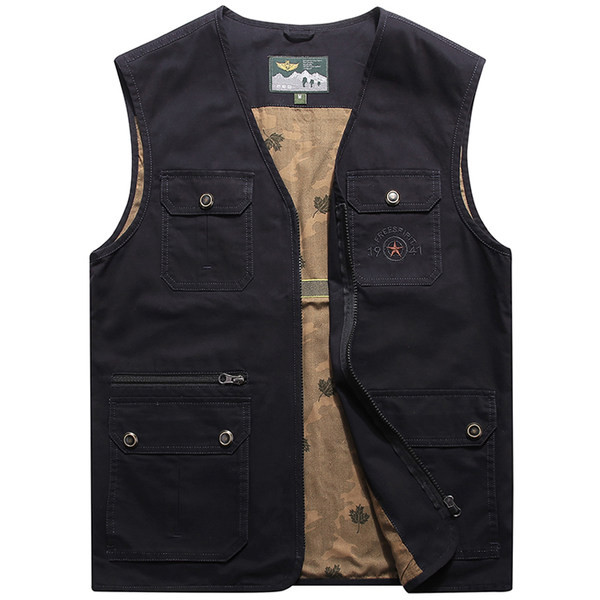 Alkalmi férfi mellény zsebekkel - három színben