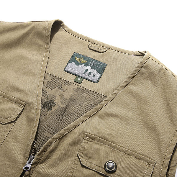 Alkalmi férfi mellény zsebekkel - három színben