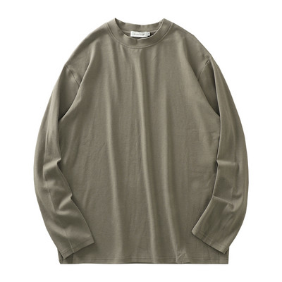 Letisztult hosszú ujjú pólódizájn