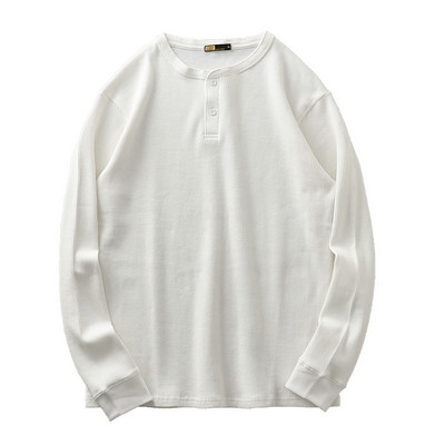 Férfi blúz tiszta modell gombokkal és O-alakú nyakkivágással