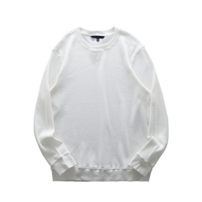 Švaraus modelio vyriška palaidinė su ovalia iškirpte