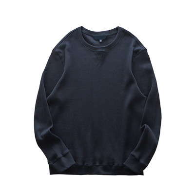 Švaraus modelio vyriška palaidinė su ovalia iškirpte