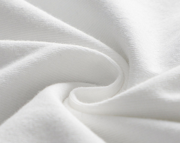 Vyriška laisvalaikio rašto palaidinė su iškirpte