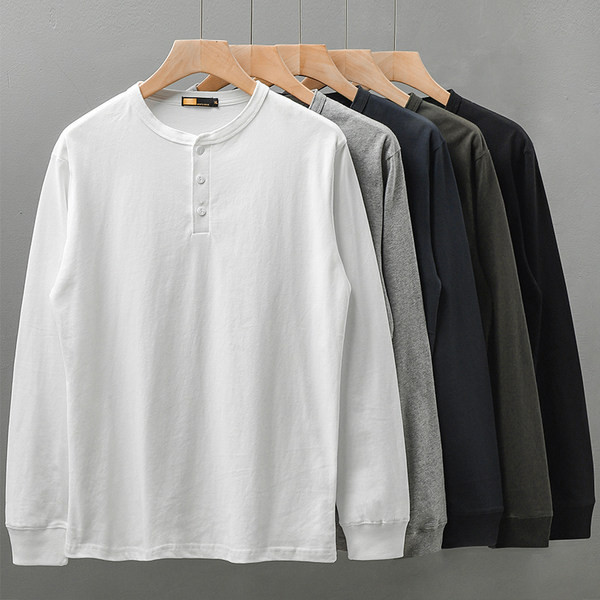 Bluză bărbătească cu nasturi și guler oval