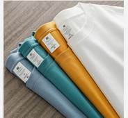 Švari vyriška palaidinė su O formos iškirpte