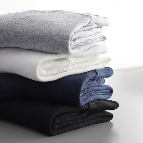 Új modell férfi blúz ovális nyakkivágással és hosszú ujjal