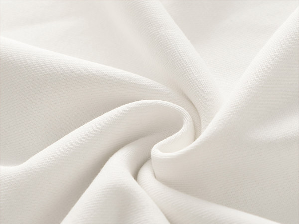 Vyriškos palaidinės švarus modelis su užrašu