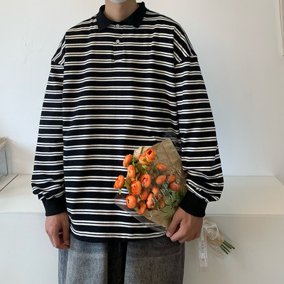 Uniszex csíkos blúz hosszú ujjal és klasszikus gallérral